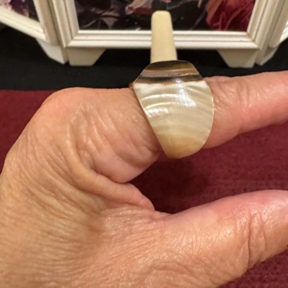 Fabulous unique mother of pearl natural shell ring